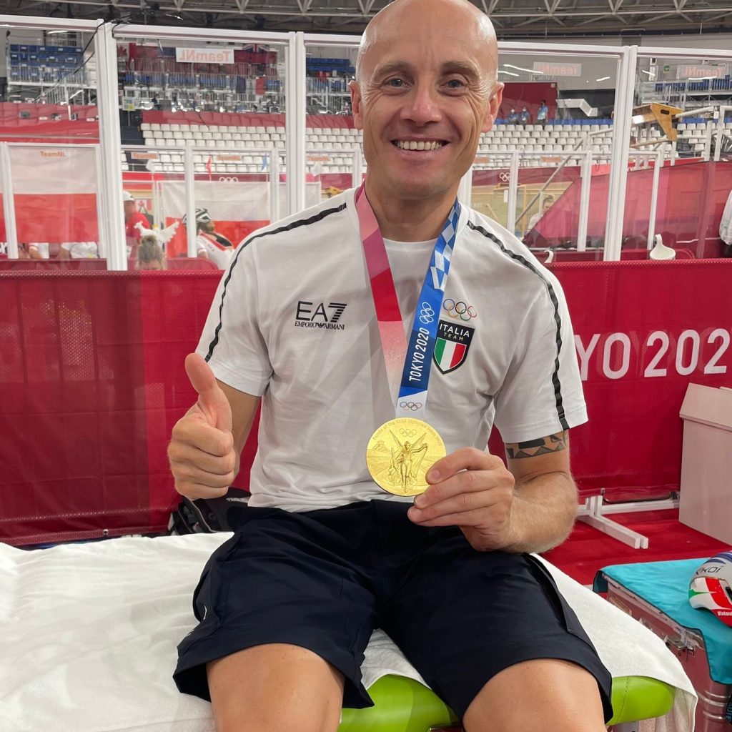 Fred Morini, staff nazionale italiana con la medaglia d'oro olimpica 